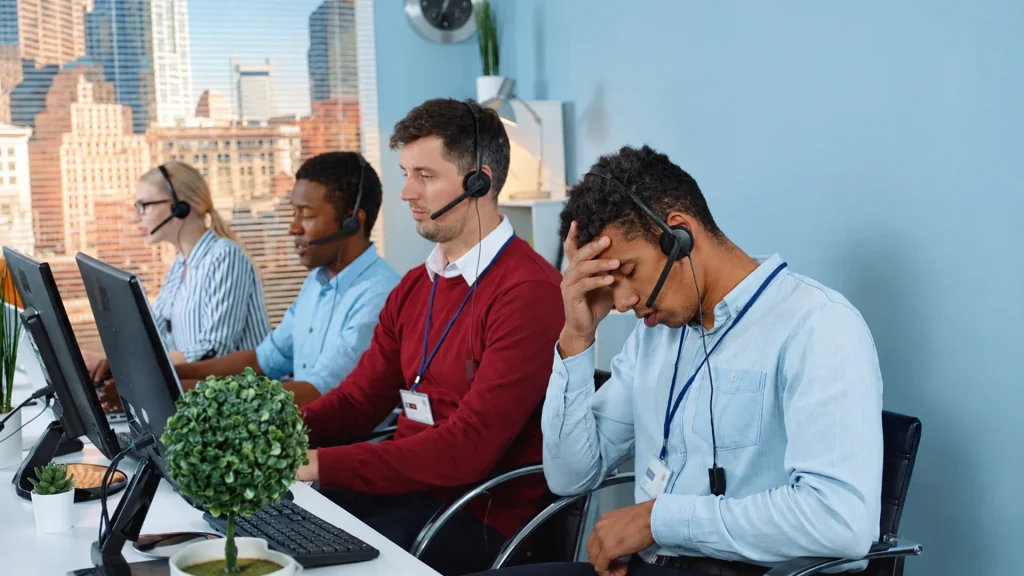 5 Common Challenges Faced by Contact Centers Today